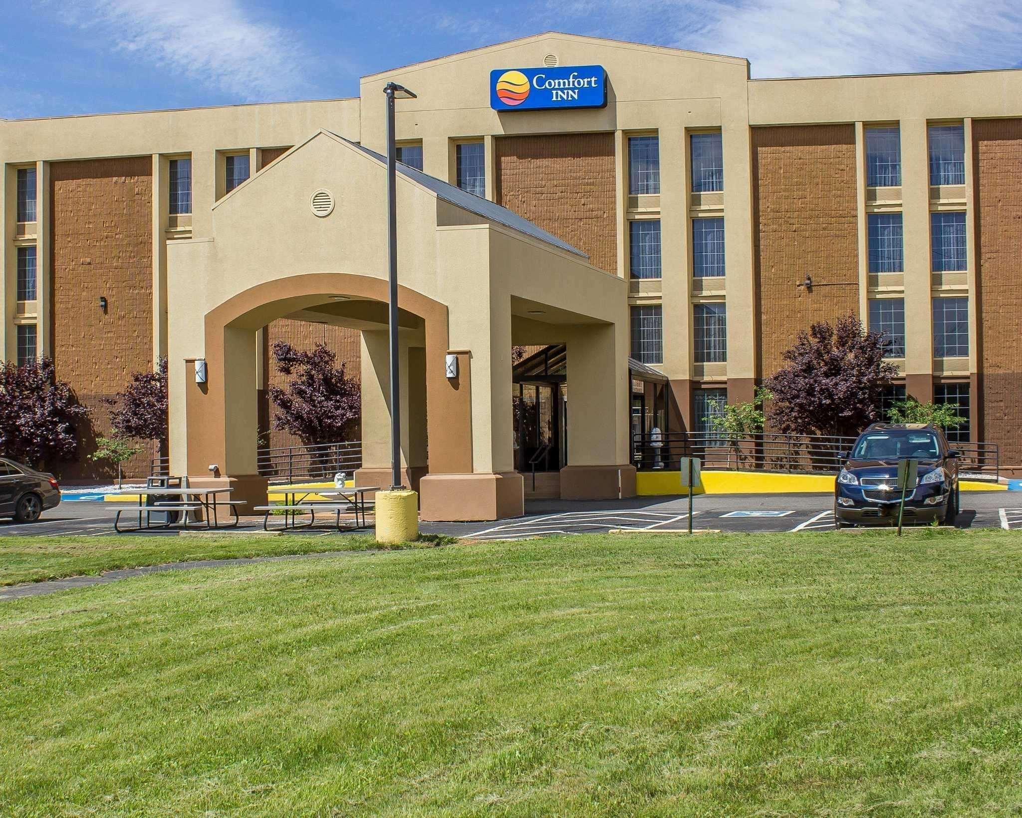 Comfort Inn Wethersfield - Hartford Exterior photo